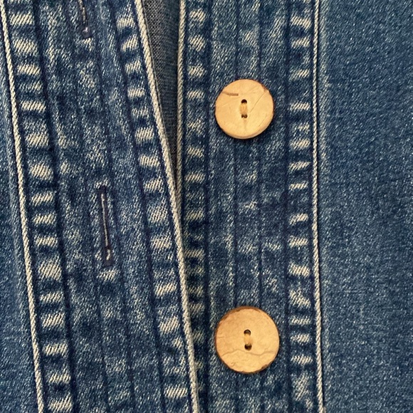 Women’s jean jacket - Picture 4 of 5